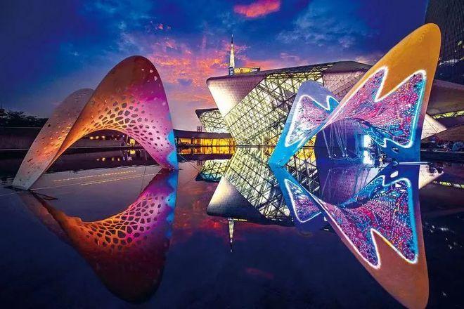 创意为抓手,促进文化科技深度融合,精准对接群众需求,按照"数字+应用